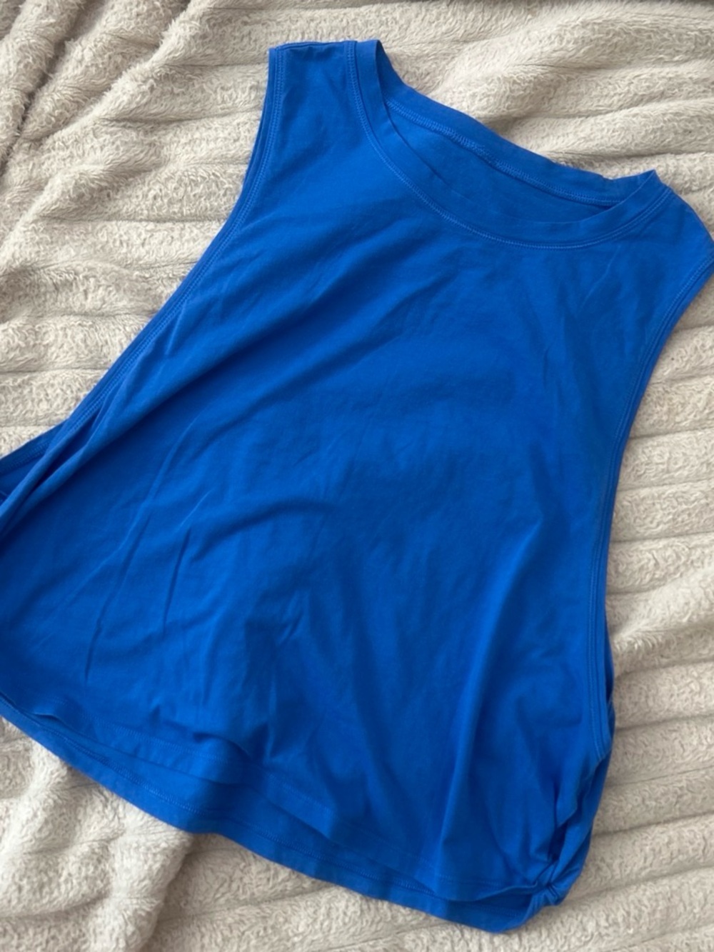 Blue work out open sided tank